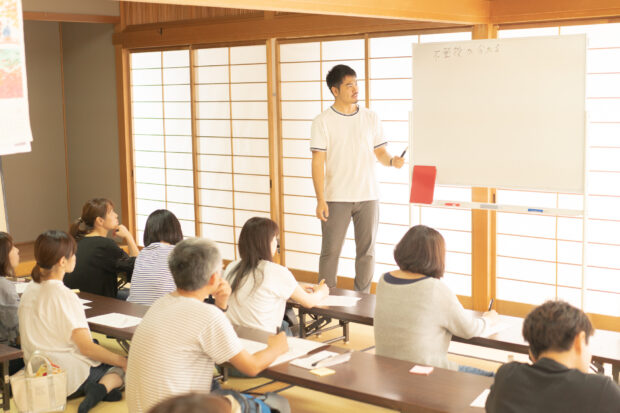不登校連続講座の会場の様子